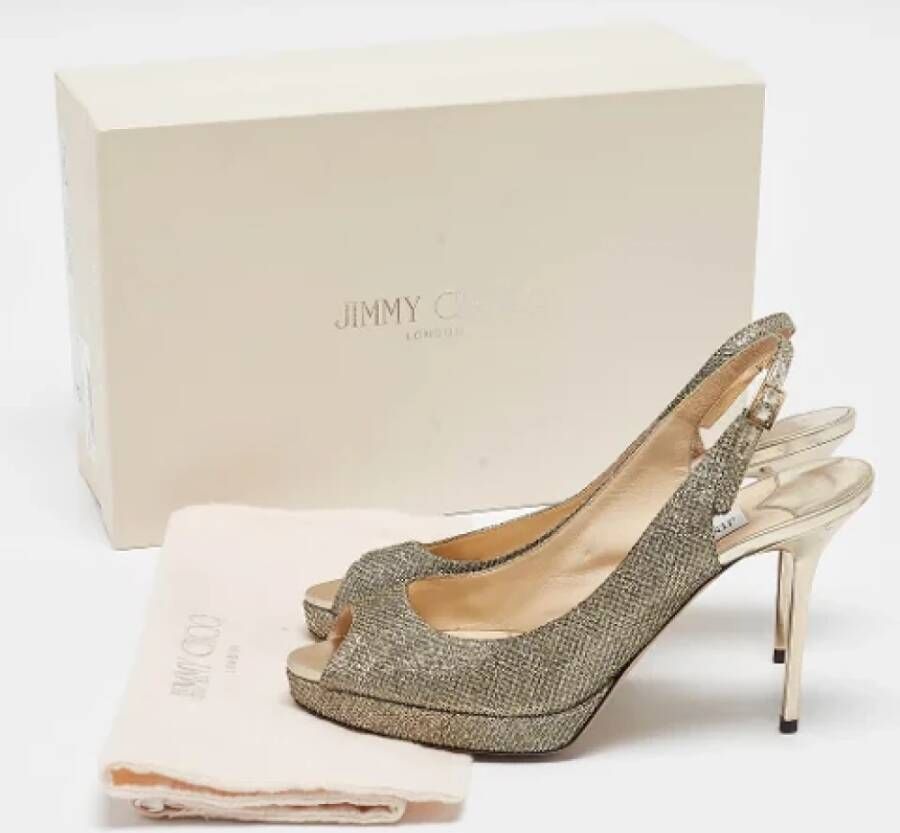 Jimmy Choo Pre-owned Lace sandals Gray Dames