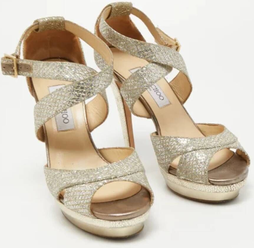 Jimmy Choo Pre-owned Lace sandals Yellow Dames