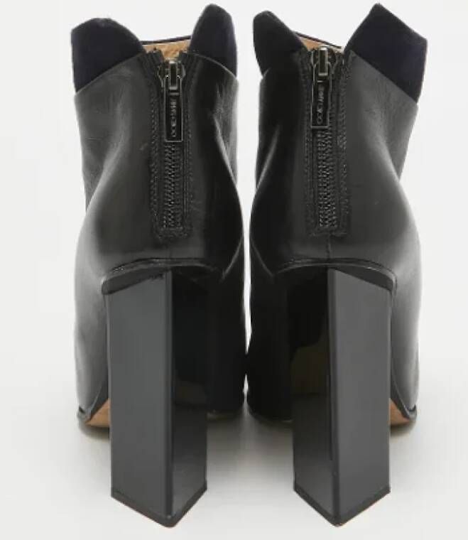 Jimmy Choo Pre-owned Leather boots Black Dames