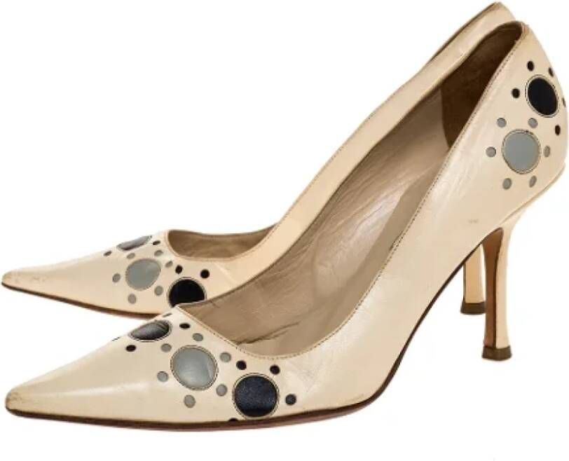 Jimmy Choo Pre-owned Leather heels Beige Dames