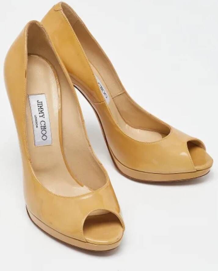 Jimmy Choo Pre-owned Leather heels Beige Dames