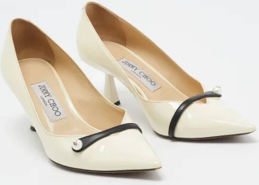 Jimmy Choo Pre-owned Leather heels Beige Dames