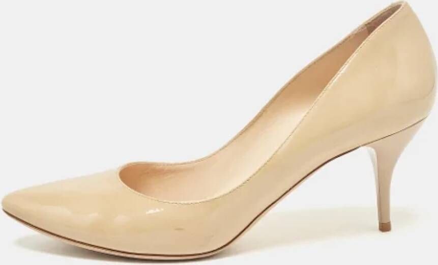 Jimmy Choo Pre-owned Leather heels Beige Dames