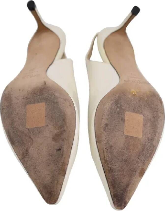 Jimmy Choo Pre-owned Leather heels Beige Dames