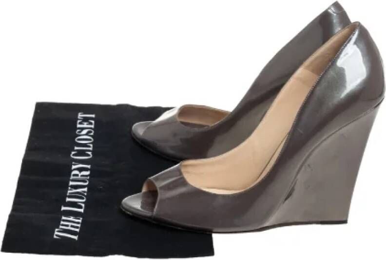 Jimmy Choo Pre-owned Leather heels Gray Dames