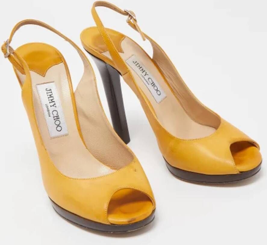 Jimmy Choo Pre-owned Leather heels Yellow Dames