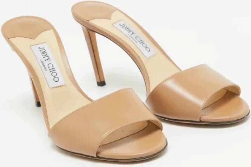 Jimmy Choo Pre-owned Leather sandals Beige Dames