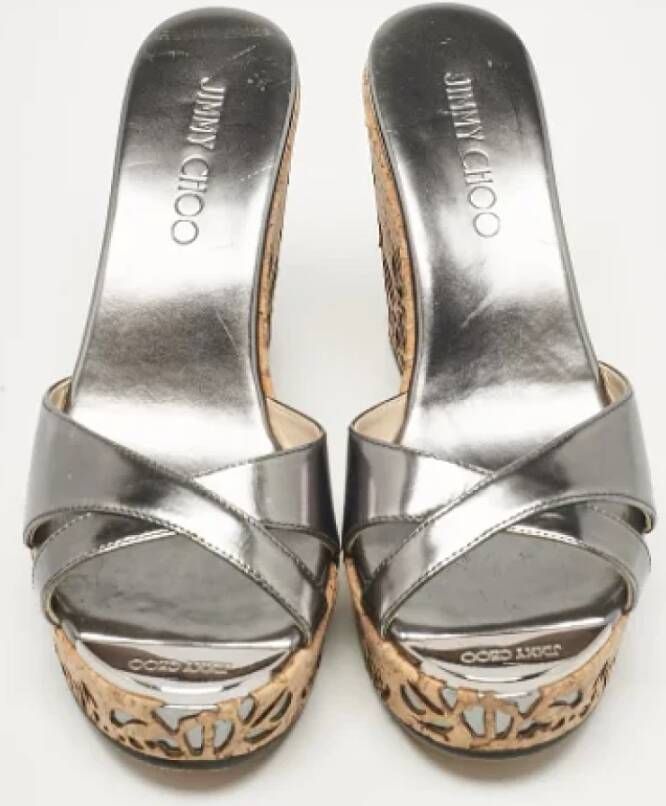 Jimmy Choo Pre-owned Leather sandals Gray Dames