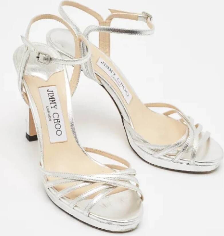 Jimmy Choo Pre-owned Leather sandals Gray Dames