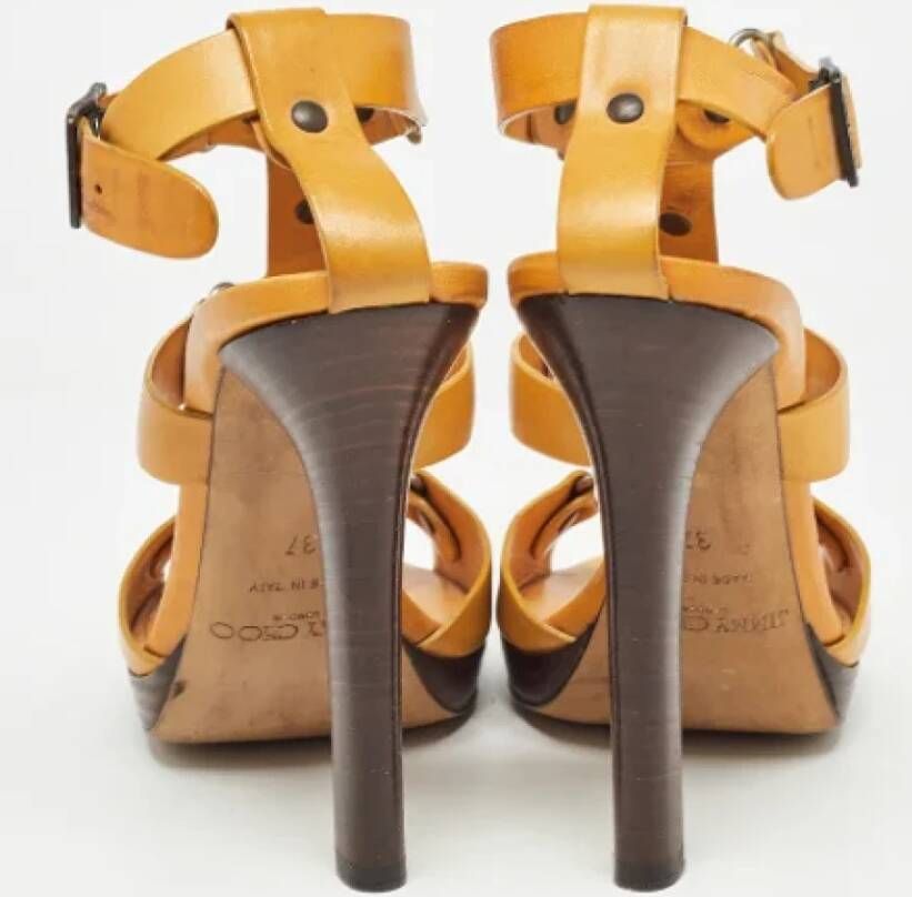 Jimmy Choo Pre-owned Leather sandals Yellow Dames