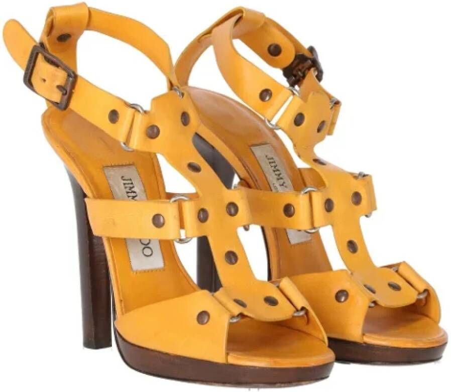 Jimmy Choo Pre-owned Leather sandals Yellow Dames