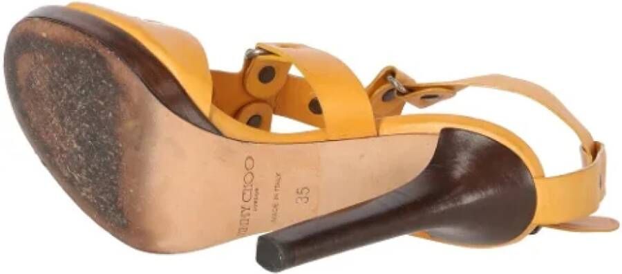 Jimmy Choo Pre-owned Leather sandals Yellow Dames