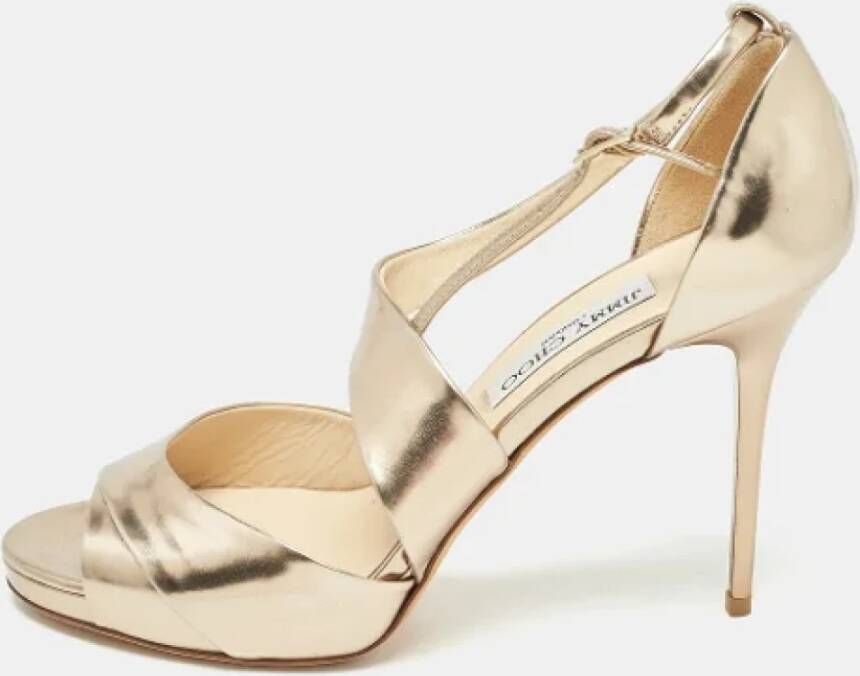 Jimmy Choo Pre-owned Leather sandals Yellow Dames