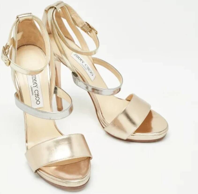 Jimmy Choo Pre-owned Leather sandals Yellow Dames