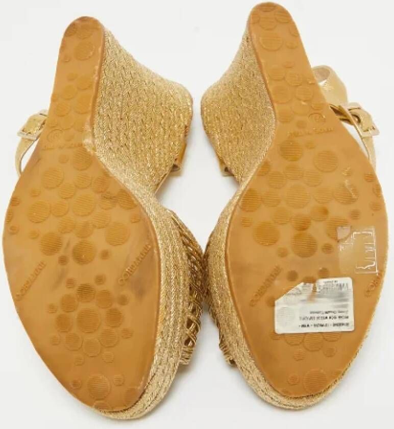 Jimmy Choo Pre-owned Leather sandals Yellow Dames