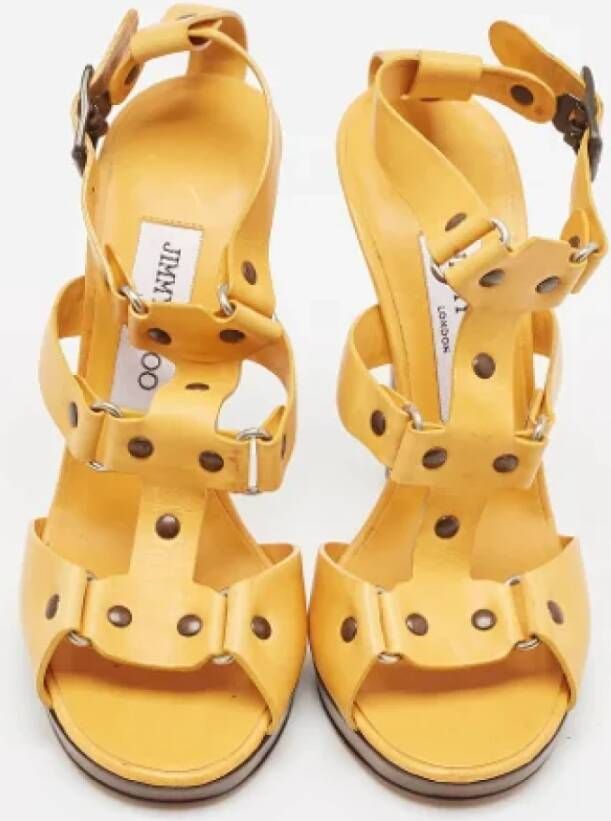 Jimmy Choo Pre-owned Leather sandals Yellow Dames