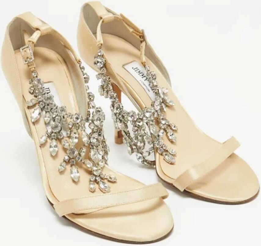 Jimmy Choo Pre-owned Satin sandals Yellow Dames