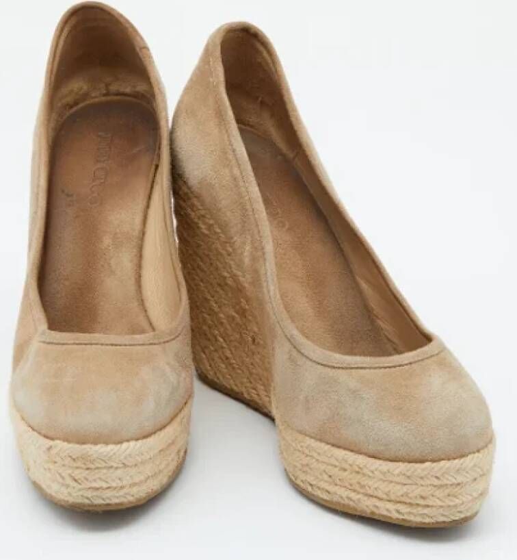 Jimmy Choo Pre-owned Suede heels Beige Dames