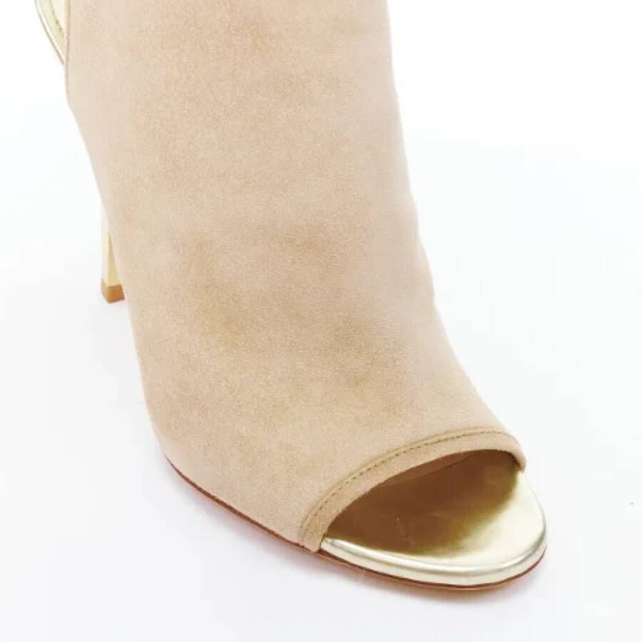 Jimmy Choo Pre-owned Suede heels Beige Dames