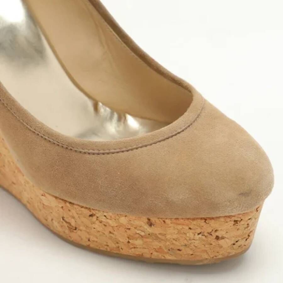 Jimmy Choo Pre-owned Suede heels Beige Dames