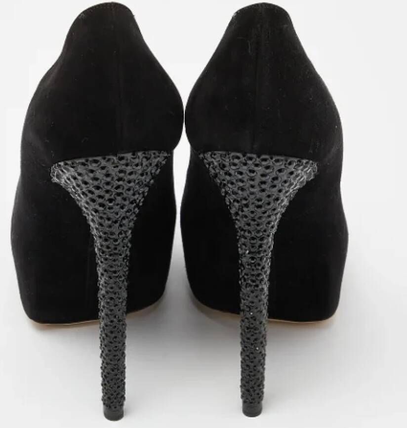 Jimmy Choo Pre-owned Suede heels Black Dames