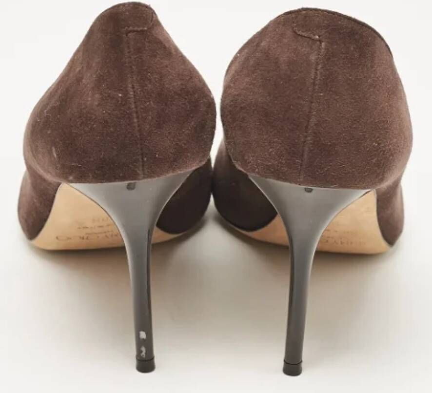 Jimmy Choo Pre-owned Suede heels Brown Dames