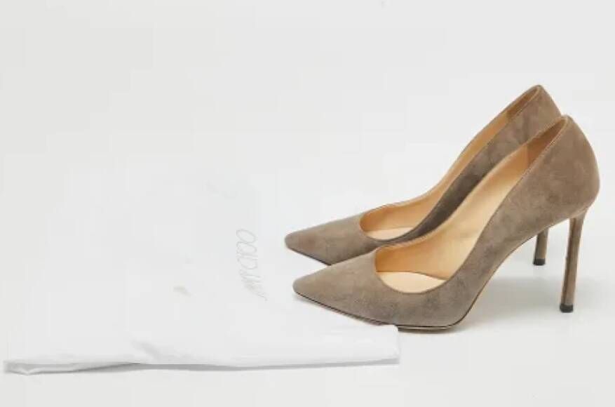 Jimmy Choo Pre-owned Suede heels Gray Dames