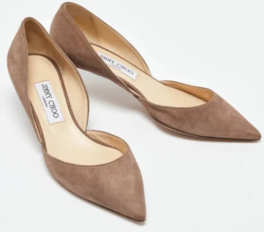 Jimmy Choo Pre-owned Suede heels Gray Dames