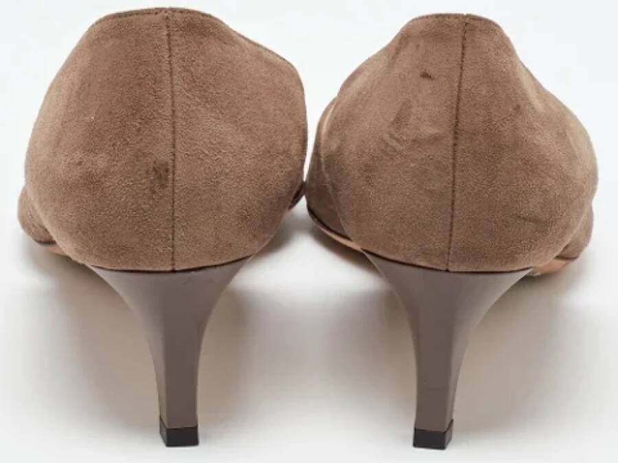 Jimmy Choo Pre-owned Suede heels Gray Dames