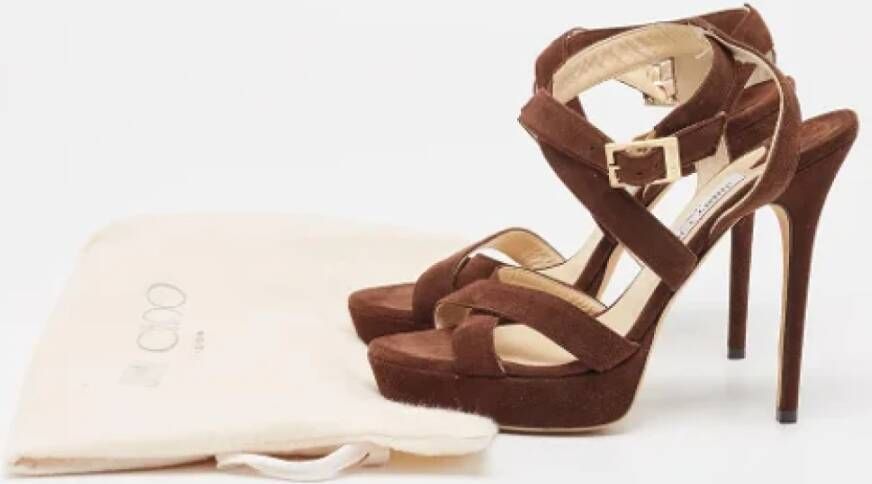 Jimmy Choo Pre-owned Suede sandals Brown Dames