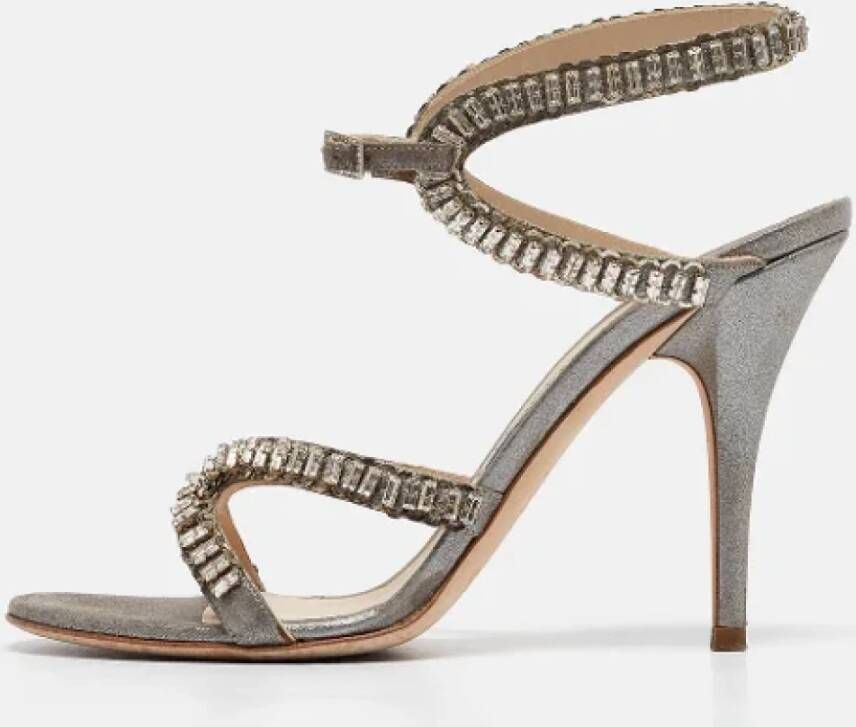 Jimmy Choo Pre-owned Suede sandals Gray Dames