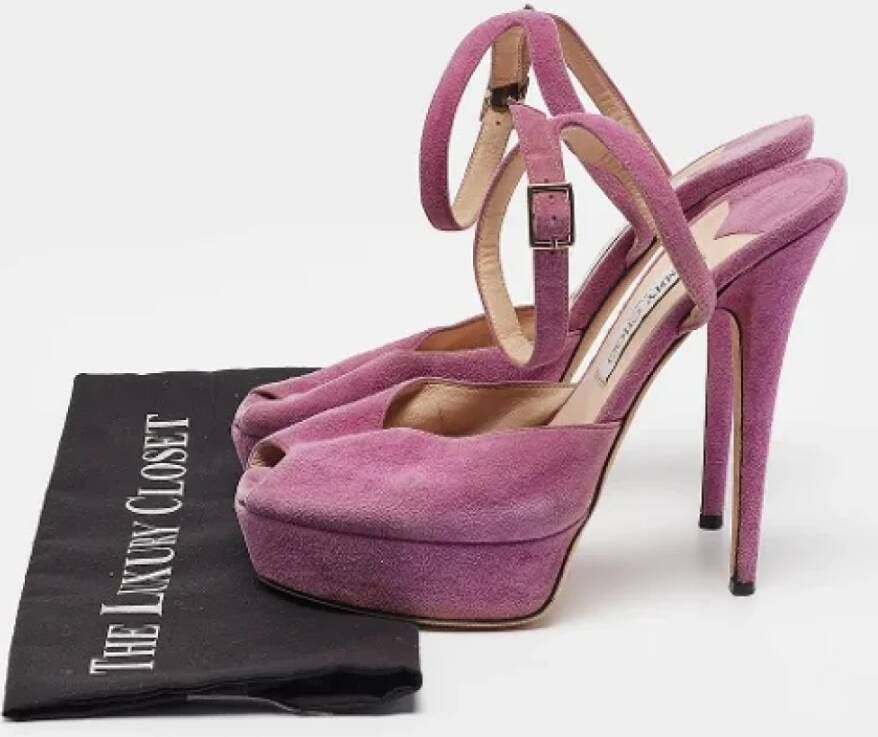 Jimmy Choo Pre-owned Suede sandals Purple Dames