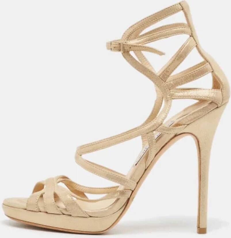 Jimmy Choo Pre-owned Suede sandals Yellow Dames