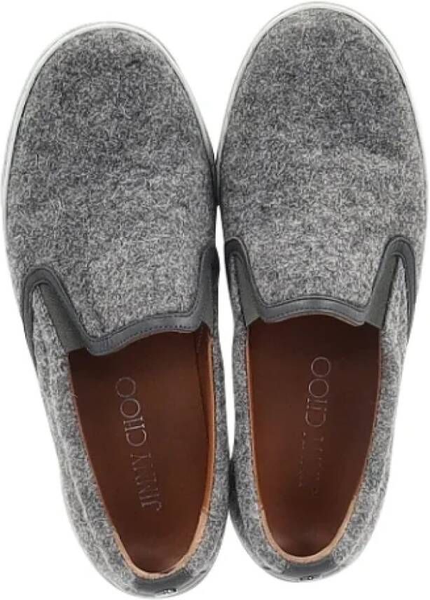 Jimmy Choo Pre-owned Wool flats Gray Dames