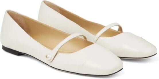 Jimmy Choo Witte platte schoenen Elegant stijl Beige Dames