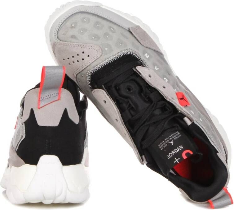 Jordan Lage Vetersneakers met Jumpman Logo Gray Heren