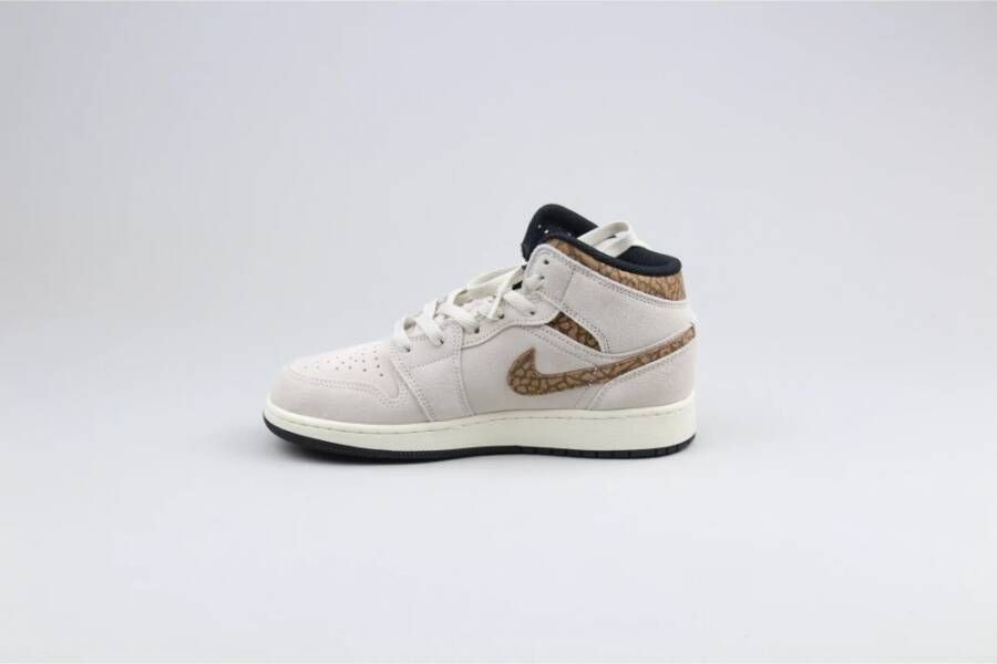 Jordan Luxe Bruine Olifant Sneakers Beige Dames