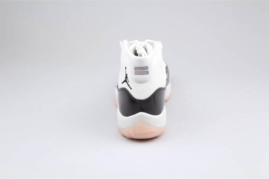 Jordan Neapolitan Retro Sneakers White Dames