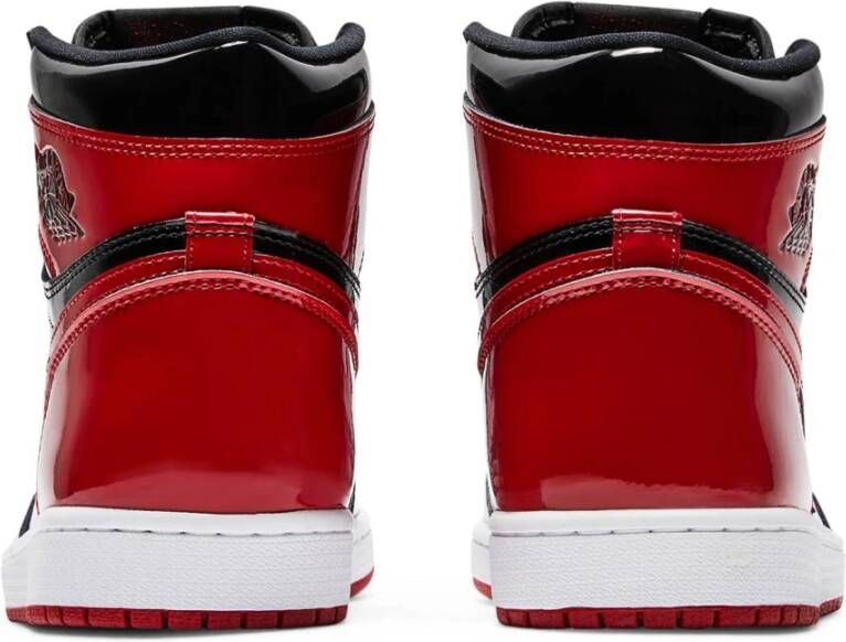 Jordan Retro High OG Patent Bred Schoenen Red Heren