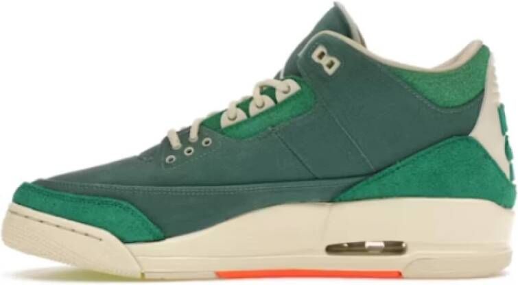 Jordan Retro Style Sneakers door Nina Chanel Abney Green Heren