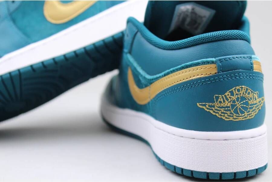 Jordan Velvet Geode Teal Low SE Sneakers Blue Dames