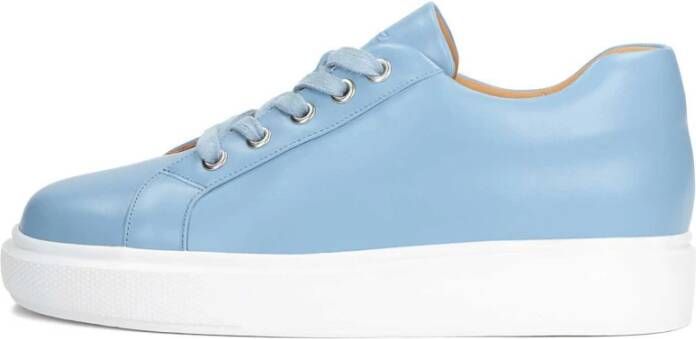 Kazar Blauwe leren sneakers op een witte zool Blue Dames