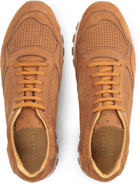 Kazar Bruine leren sneakers voor heren versierd met perforatie Brown Heren