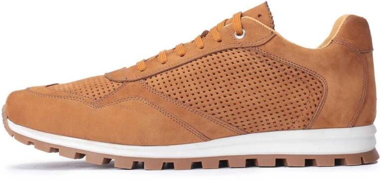 Kazar Bruine leren sneakers voor heren versierd met perforatie Brown Heren