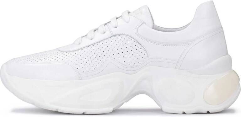 Kazar Dames witte leren sneakers met ergonomische dikke zool White Dames