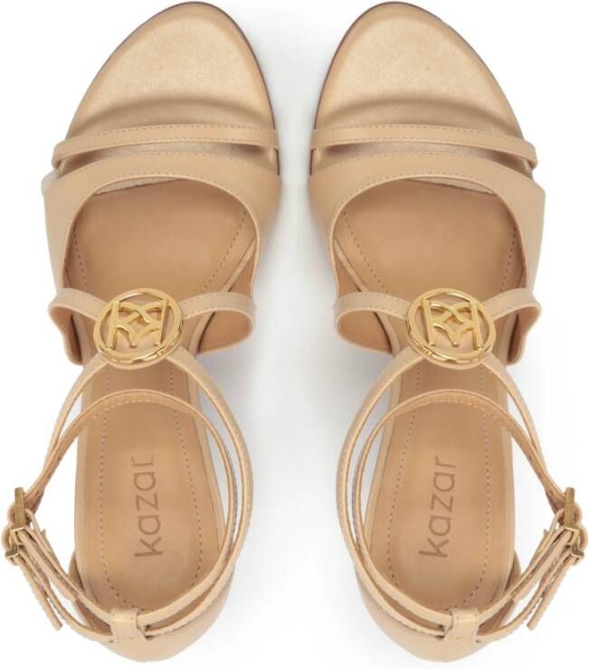 Kazar Elegante sandalen met hakken en kruisende bandjes en monogram Beige Dames