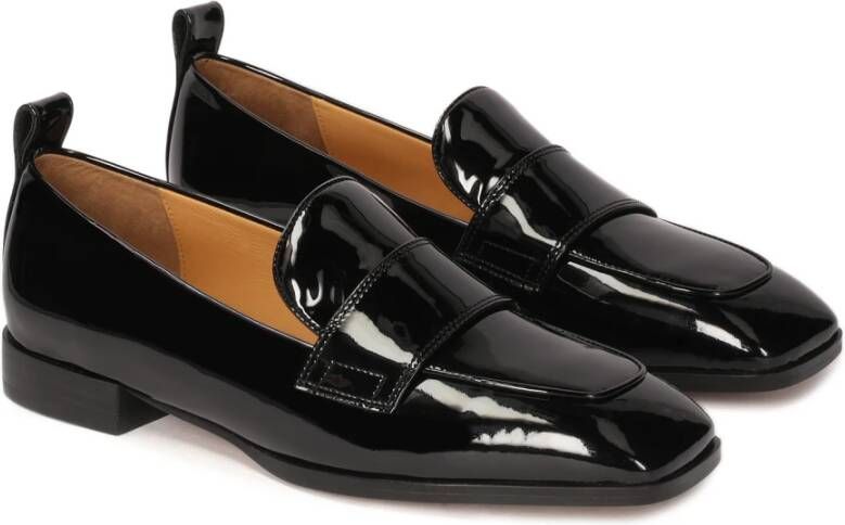 Kazar Gelakte loafers met platte hakken Black Dames