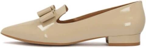 Kazar Lakleren platte pumps met een strik Beige Dames