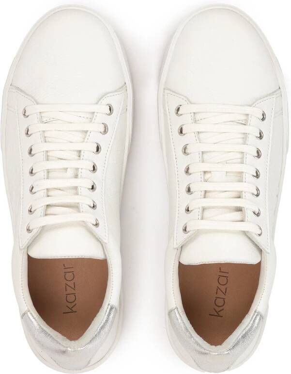 Kazar Leren sneakers met zilveren inzet bij de hiel White Dames