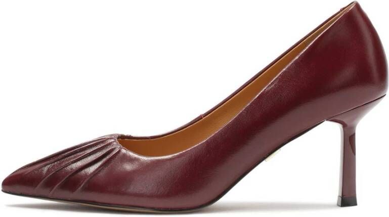 Kazar Maroon pumps met een opvallende inkeping op de neus Brown Dames